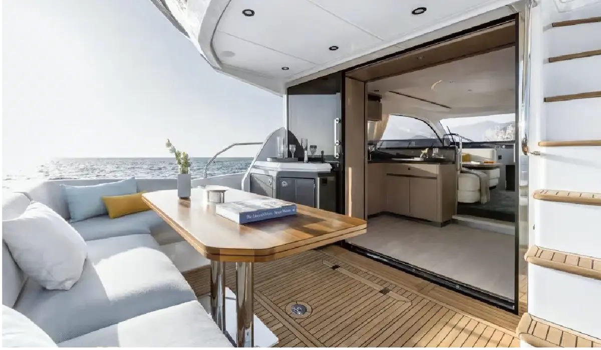 Azimut - Fly 53 - Luxury Yacht Rentals Near me - Used Luxury Yachts Near me - Exclusive Concierge Club.webp